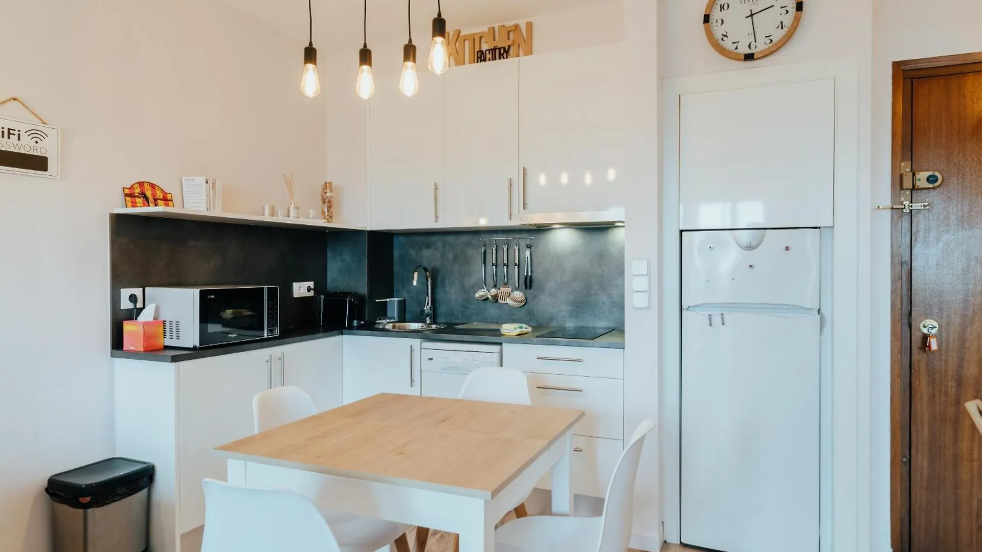 Welcs Apartamento 193 Emp Con Vistas Al Canal Эмпуриабрава